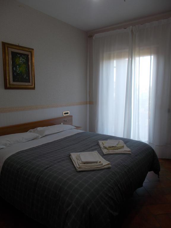 Casa Degli Ulivi Hotel ติโวลี ห้อง รูปภาพ